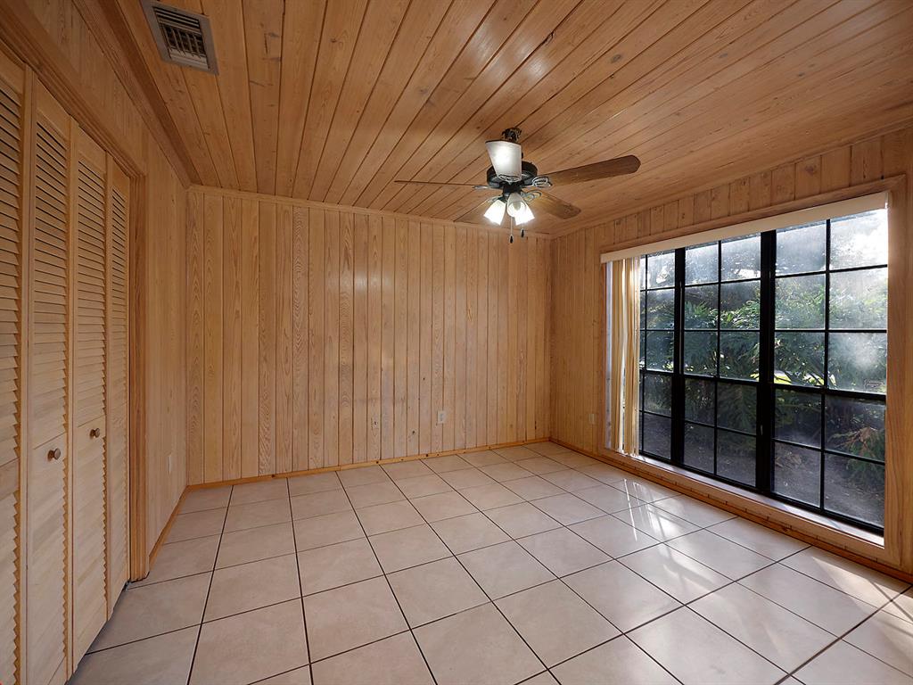 S/D OF 12-45-42, SE 1/4 IN - Residential