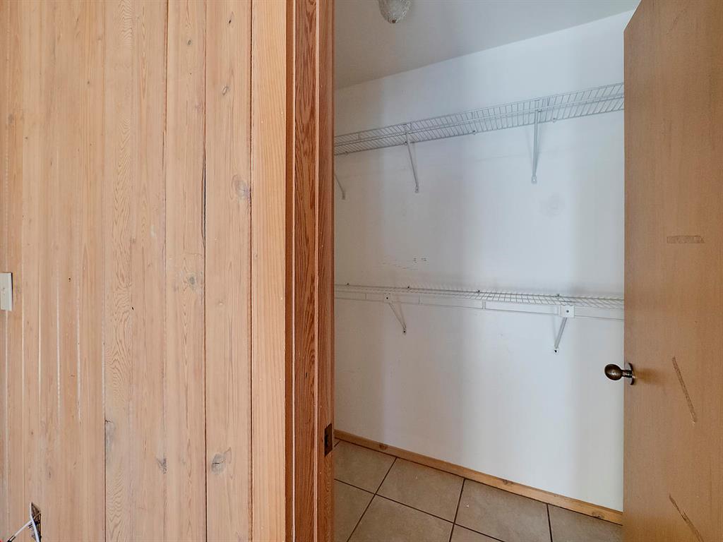 S/D OF 12-45-42, SE 1/4 IN - Residential