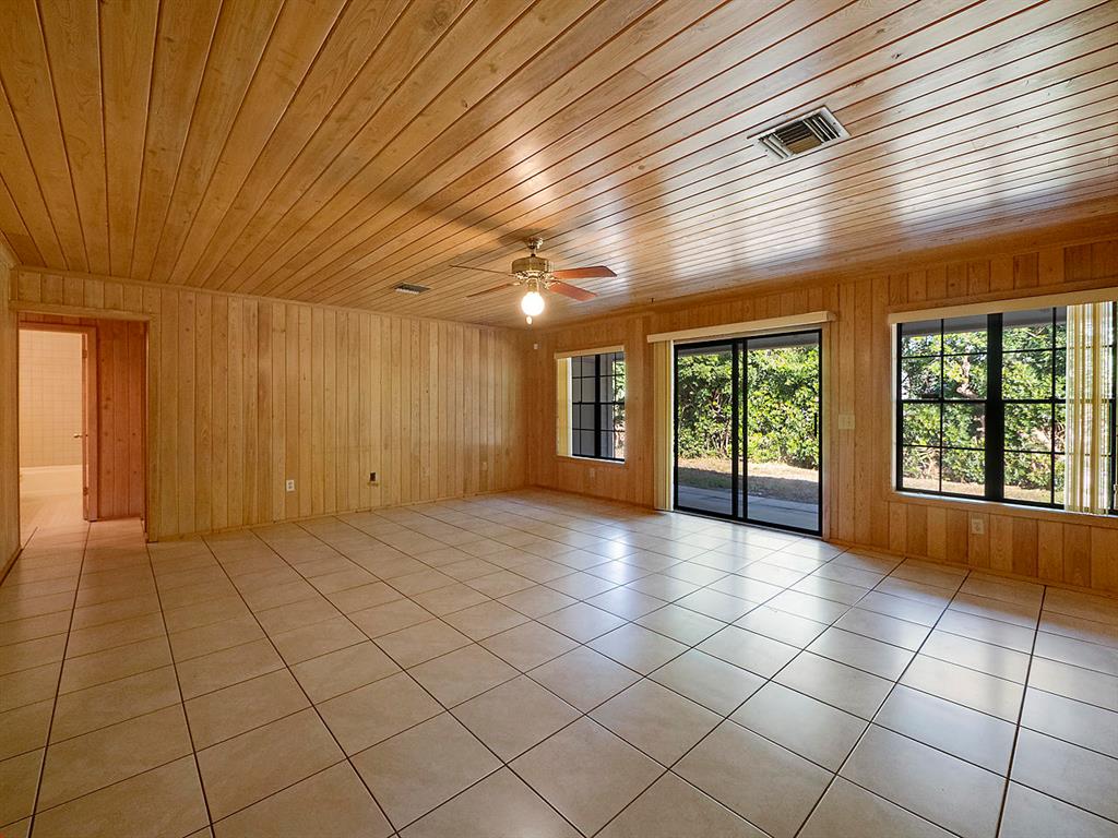 S/D OF 12-45-42, SE 1/4 IN - Residential