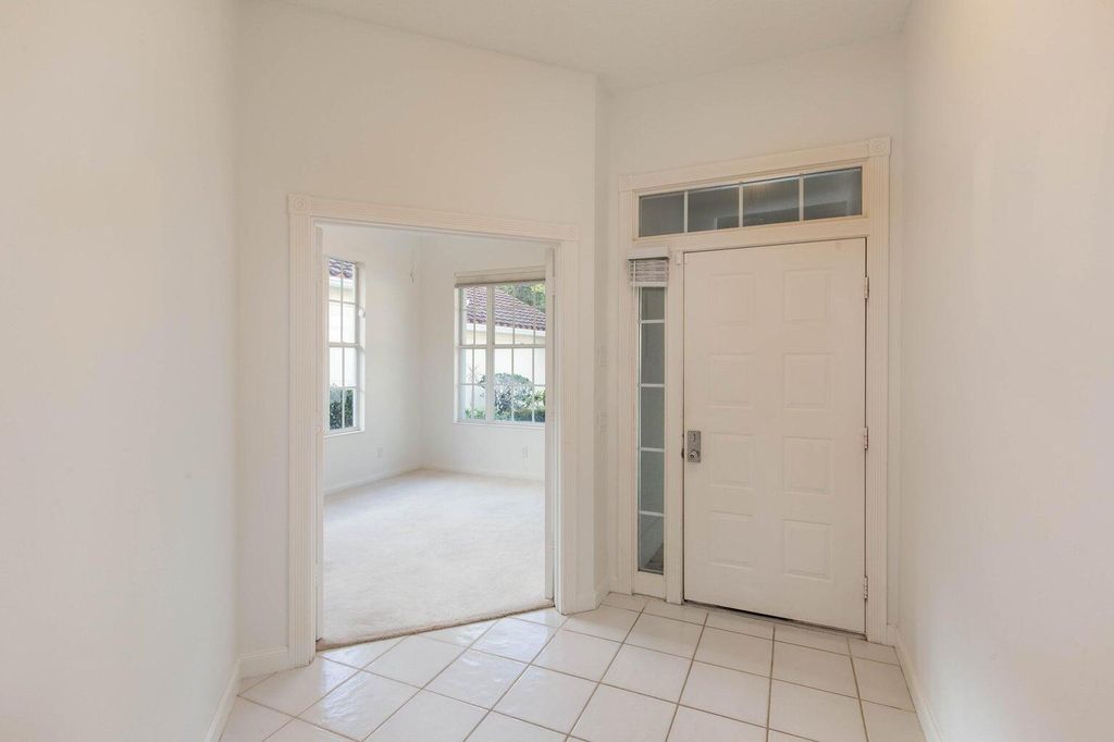 Photo of 179 E Tall Oaks Circle, Palm Beach Gardens, FL 33410 (MLS # R10972666)