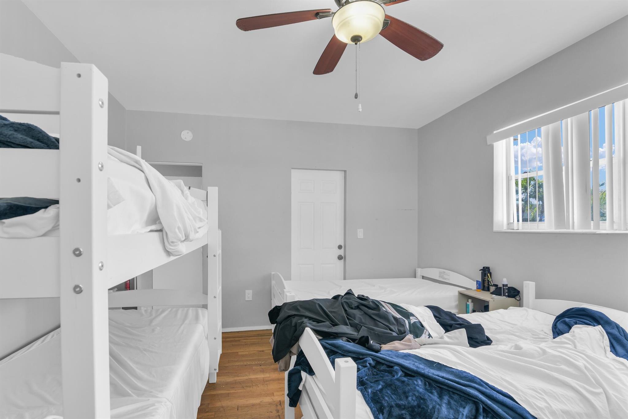 BEACH BAY SUB - Residential Income