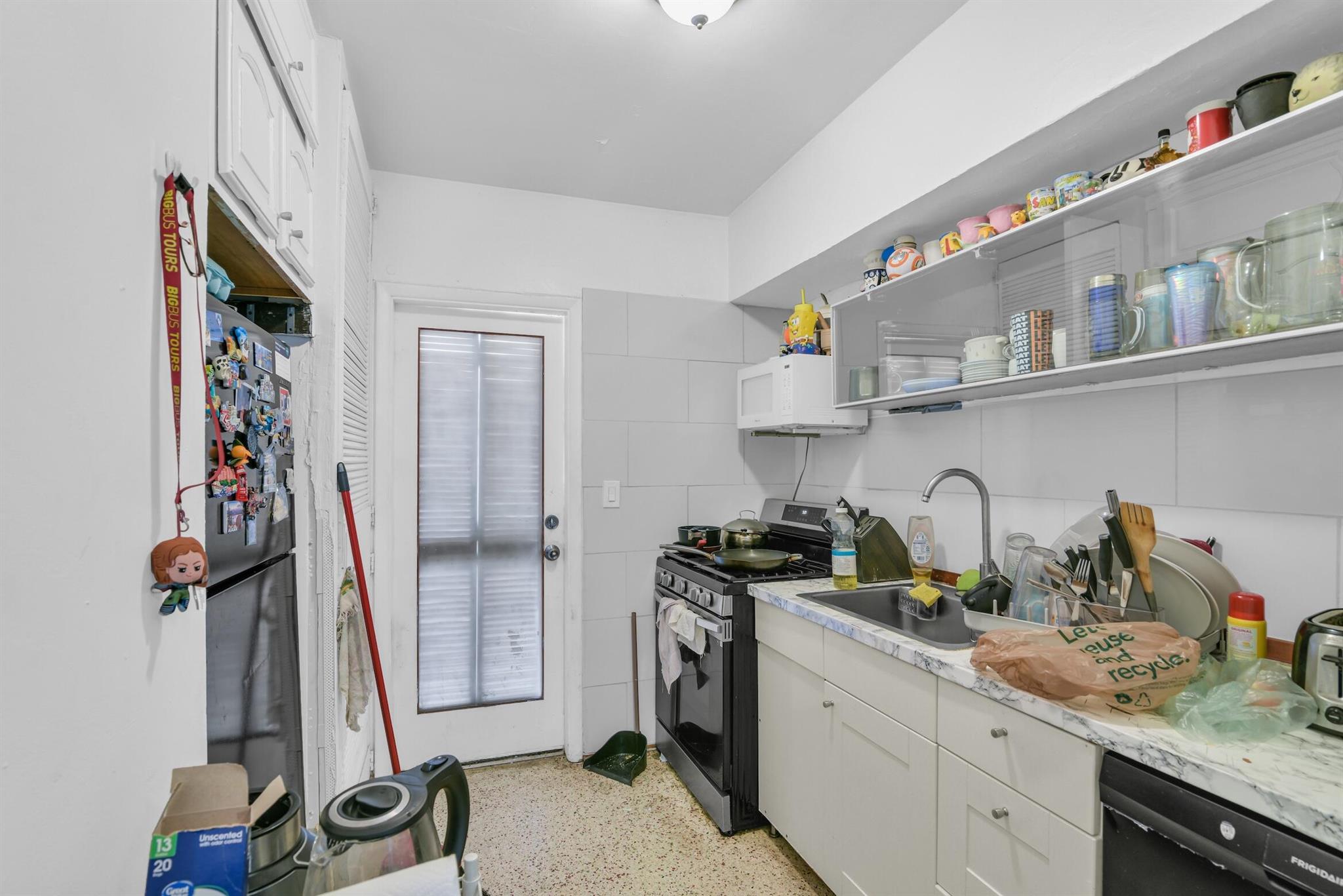 BEACH BAY SUB - Residential Income