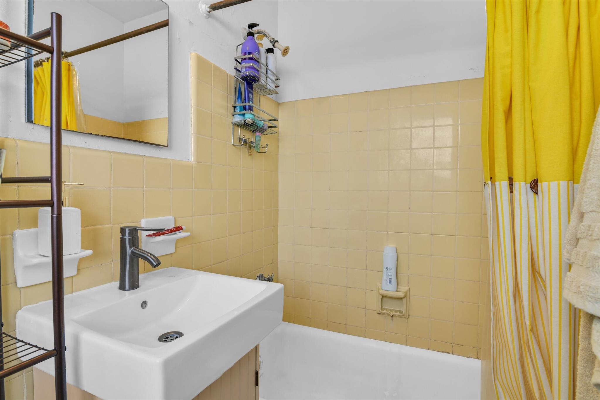 BEACH BAY SUB - Residential Income