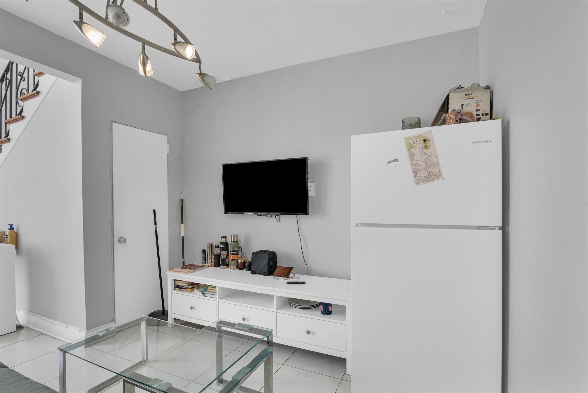 BEACH BAY SUB - Residential Income