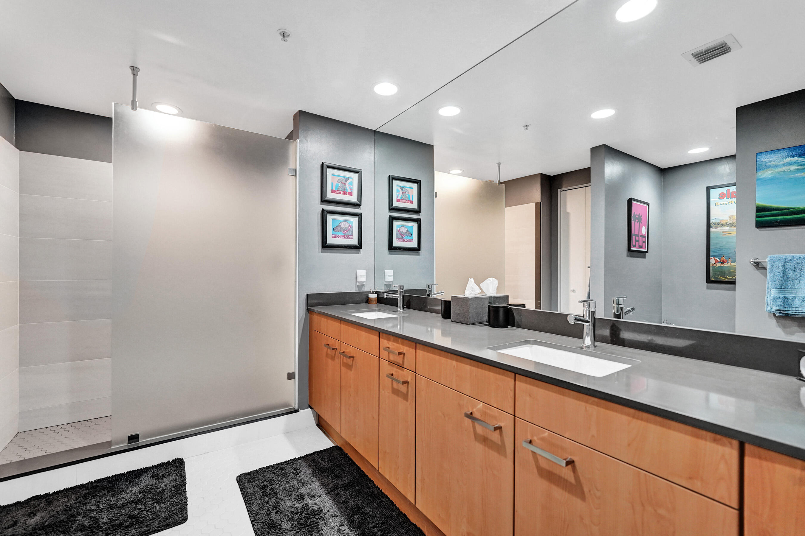 ISLAND CITY LOFTS CONDO - Residential