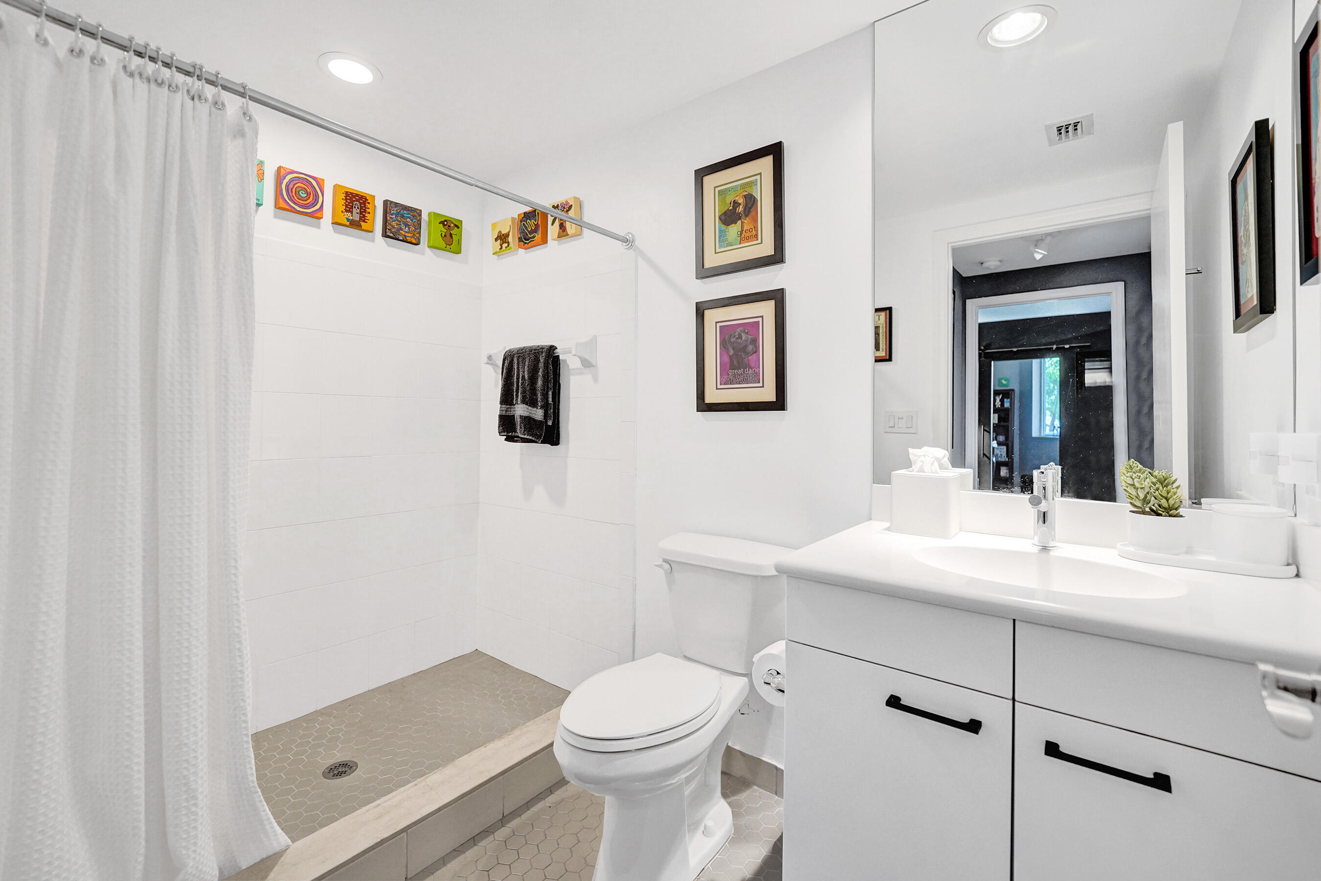 ISLAND CITY LOFTS CONDO - Residential