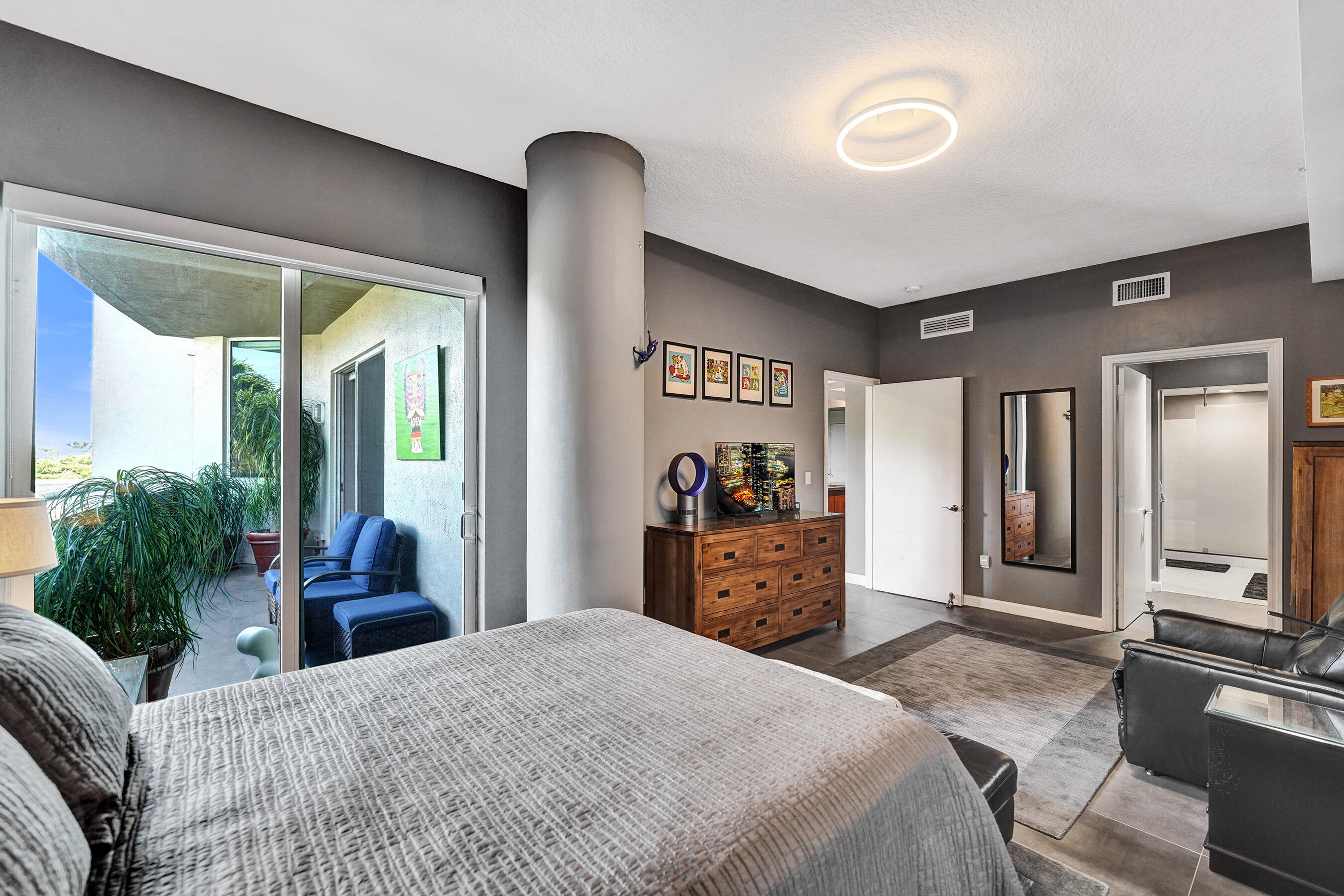 ISLAND CITY LOFTS CONDO - Residential