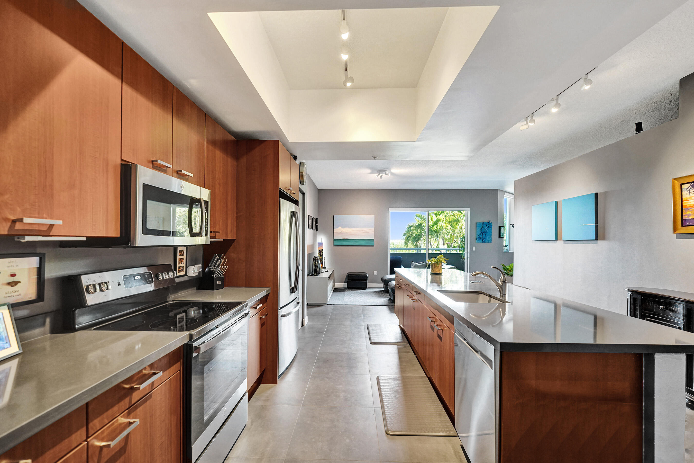 ISLAND CITY LOFTS CONDO - Residential