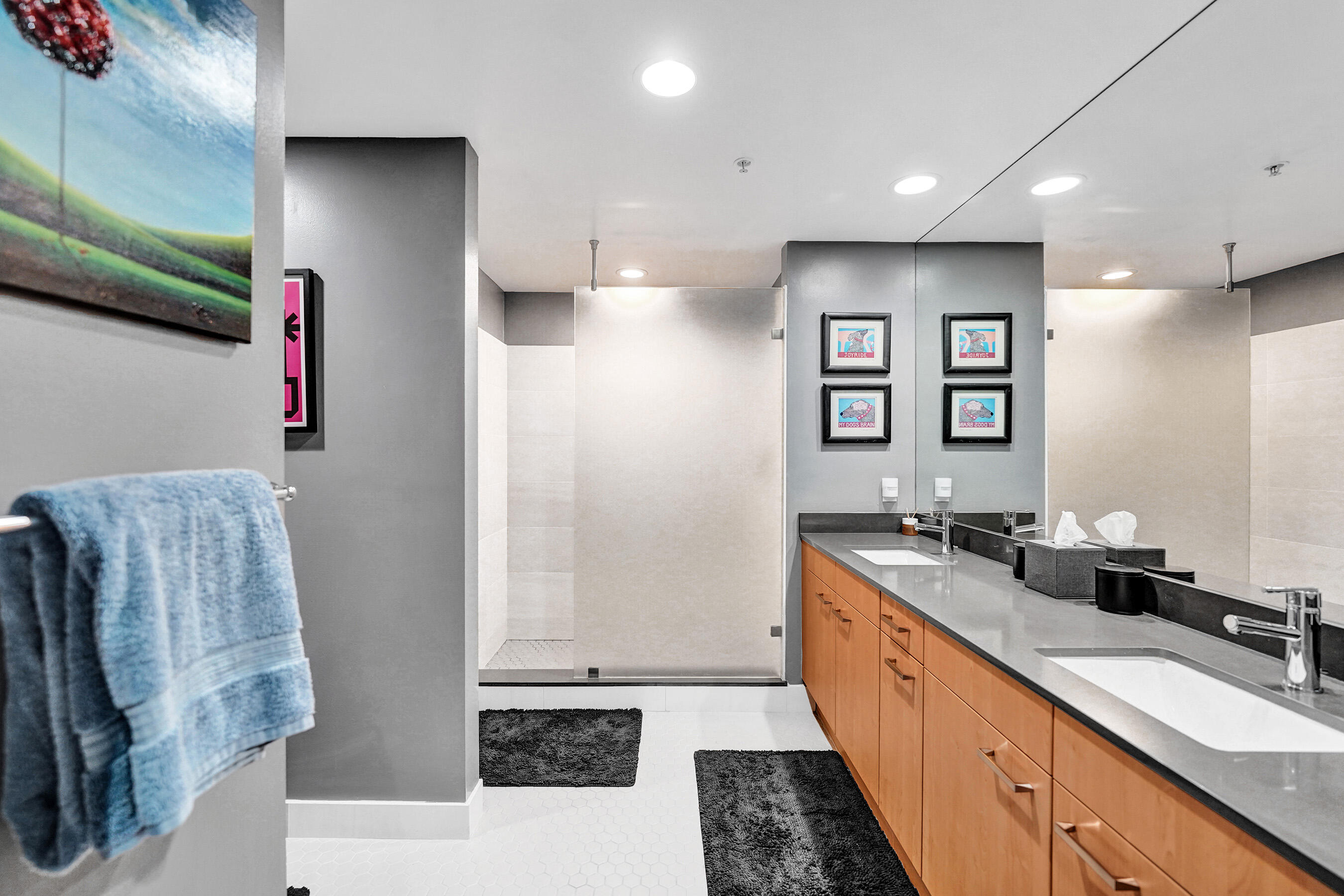 ISLAND CITY LOFTS CONDO - Residential