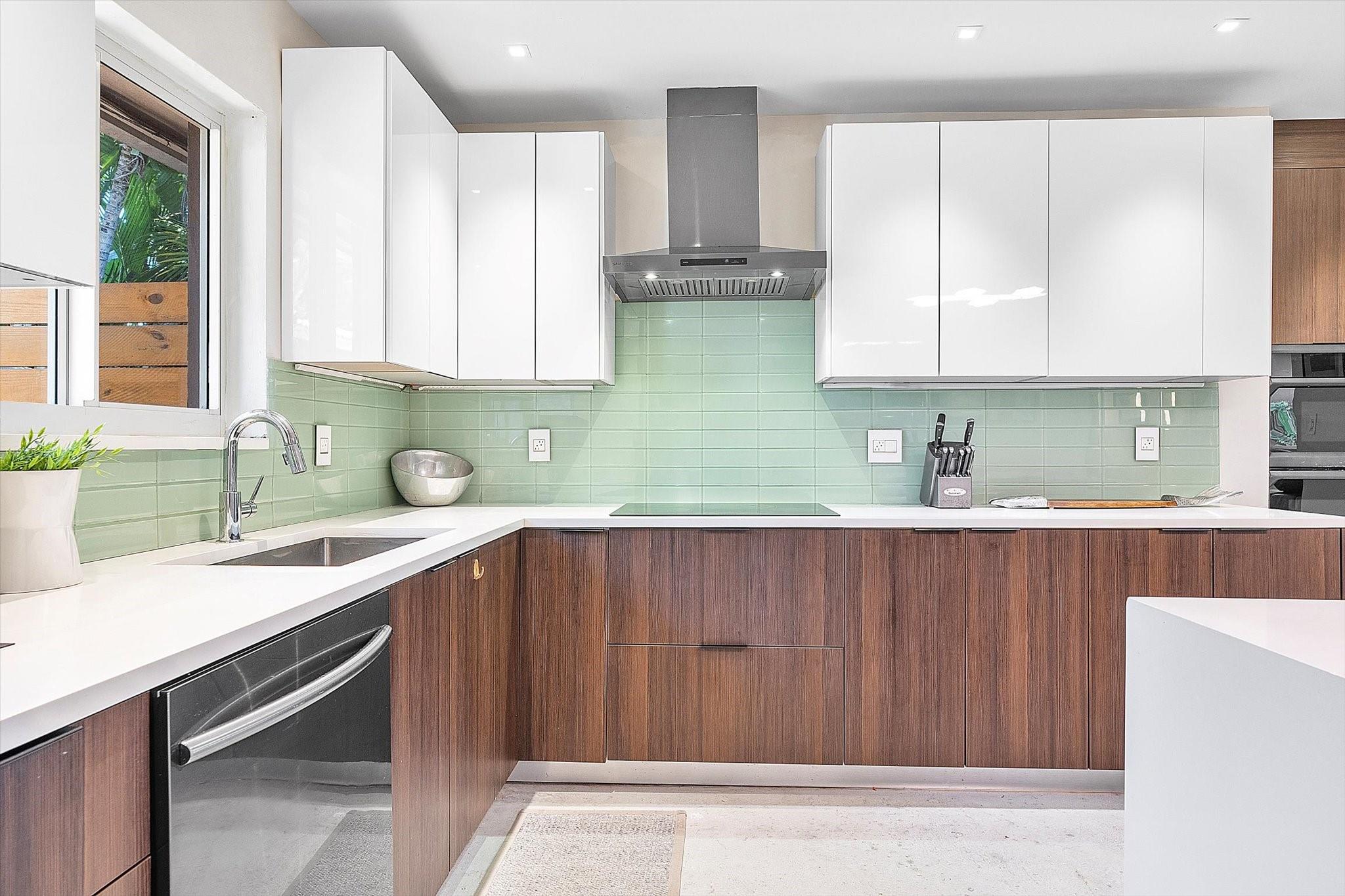 Coral Terrace 45-22 B - Residential