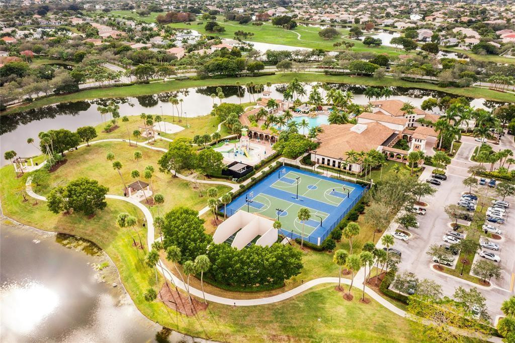 Heron Bay North 3 176-73 - Residential