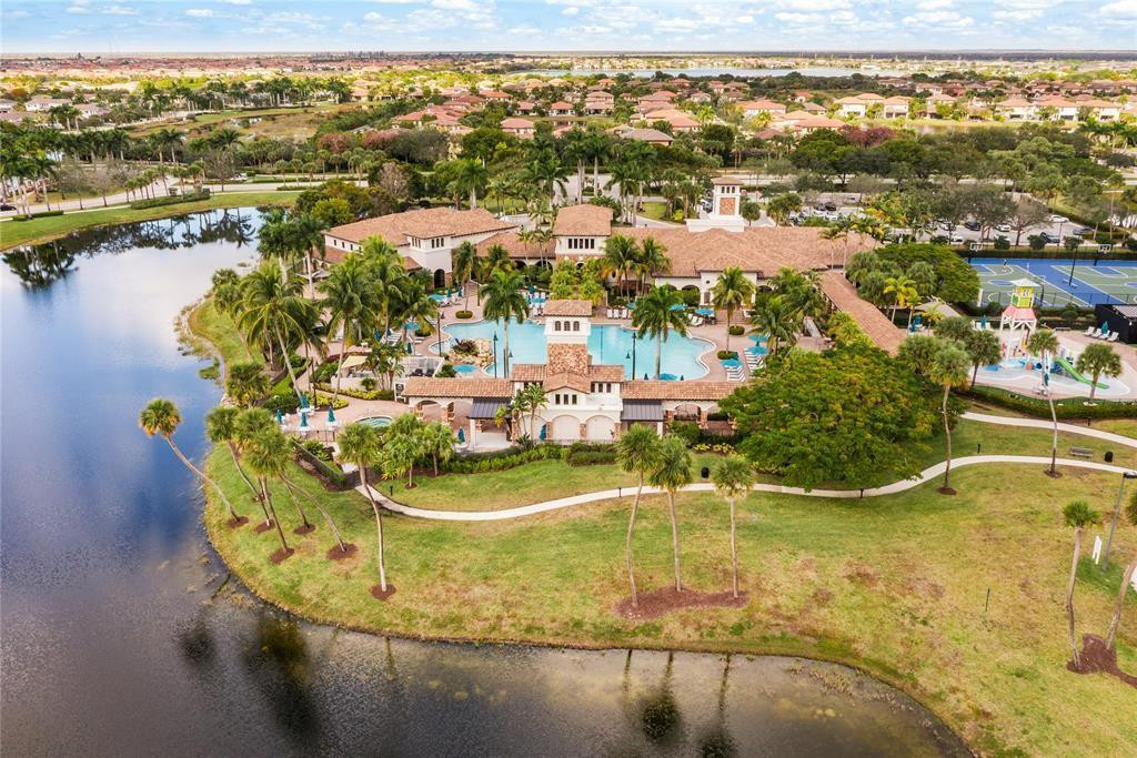 Heron Bay North 3 176-73 - Residential