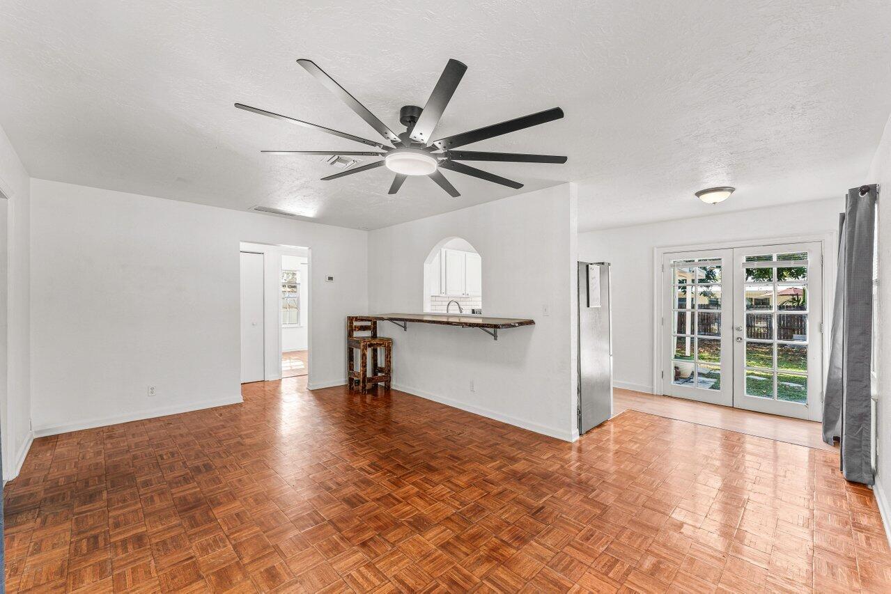 HILLSIDE PARK - Residential