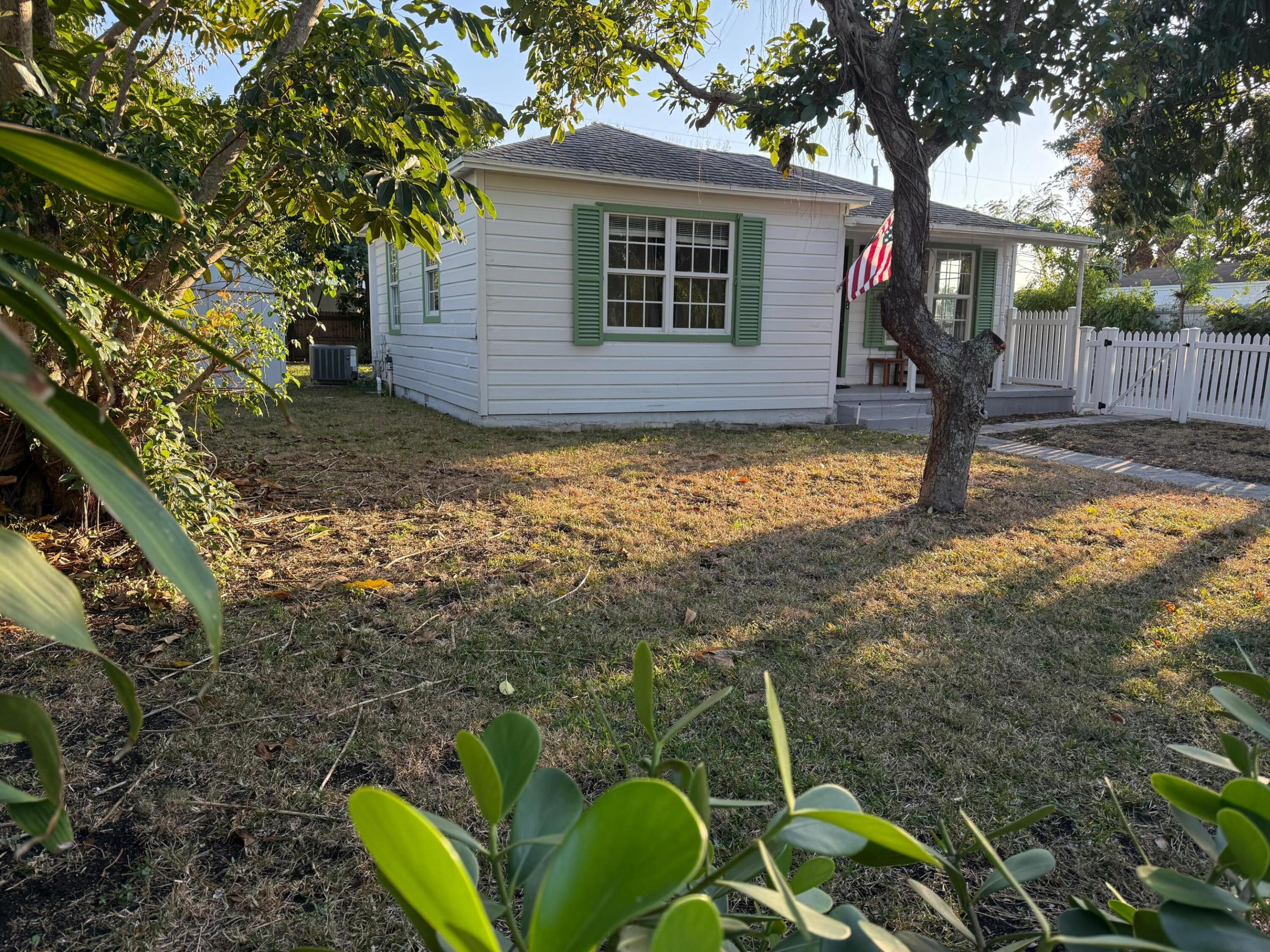 HILLSIDE PARK - Residential