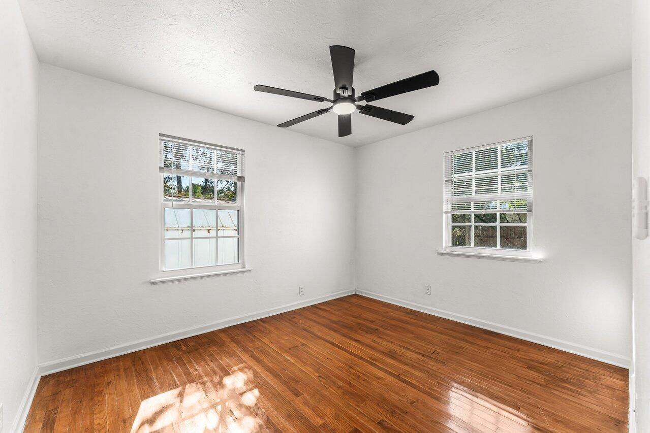 HILLSIDE PARK - Residential