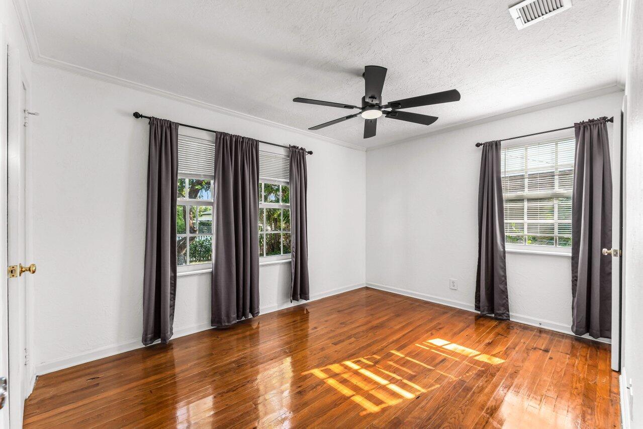 HILLSIDE PARK - Residential