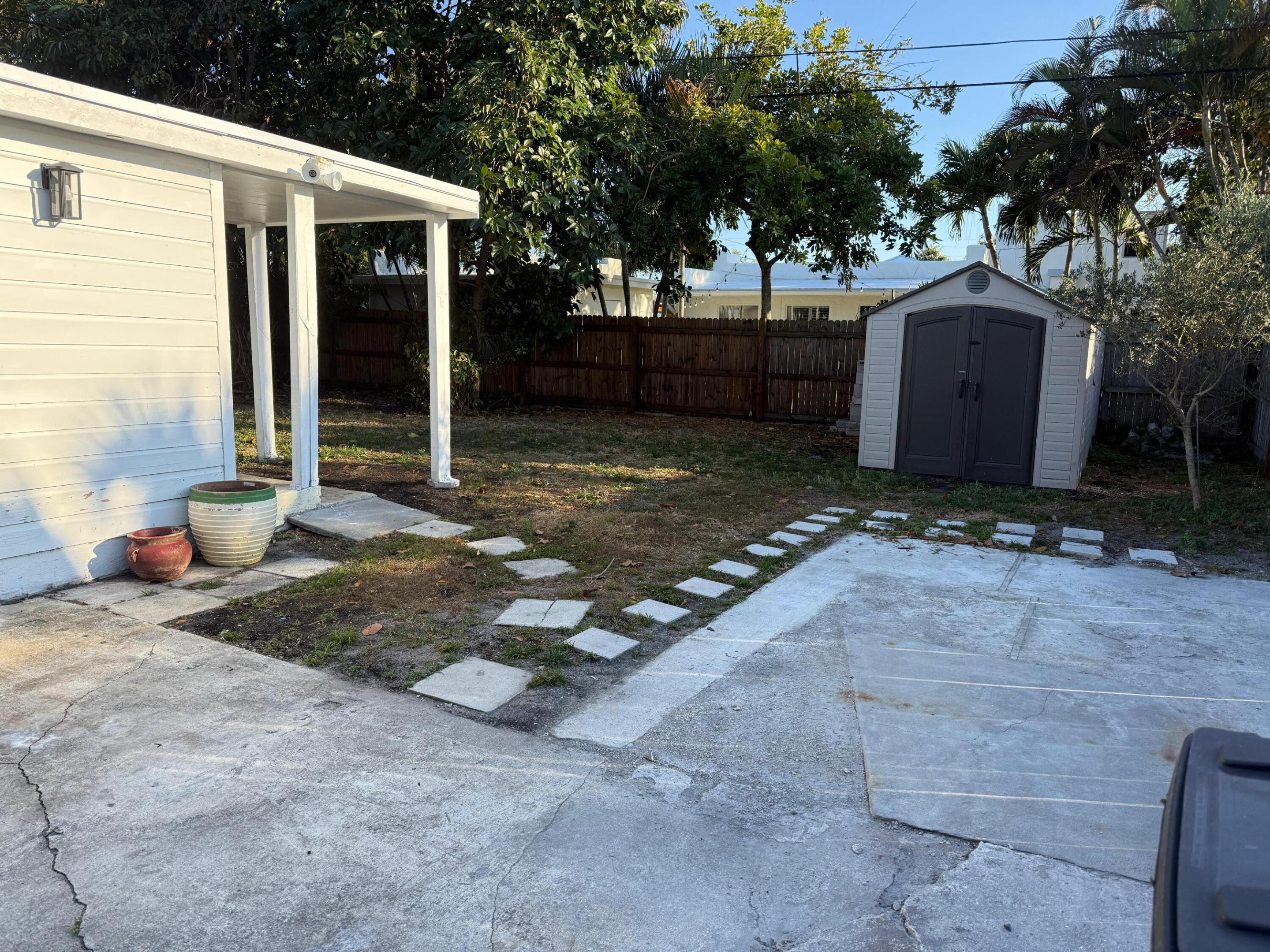 HILLSIDE PARK - Residential