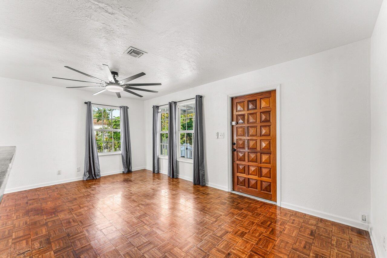 HILLSIDE PARK - Residential