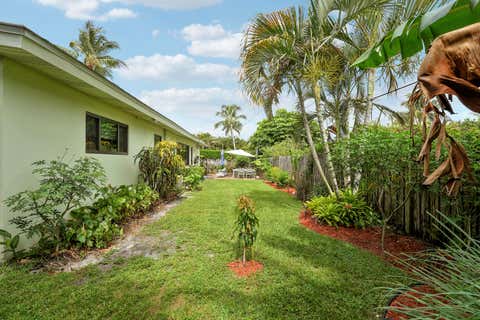 Tiny photo for 109 NE 17th Street, Delray Beach, FL 33444 (MLS # B26040446)