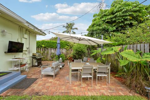 Tiny photo for 109 NE 17th Street, Delray Beach, FL 33444 (MLS # B26040446)
