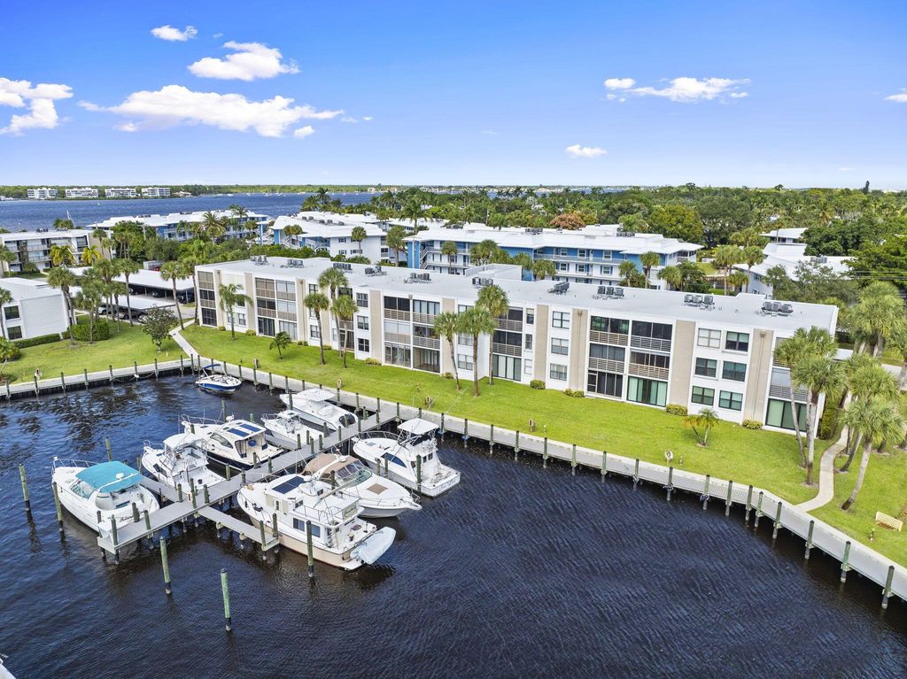 Photo of 1950 SW Palm City Road #6-105, Stuart, FL 34994 (MLS # R11142307)