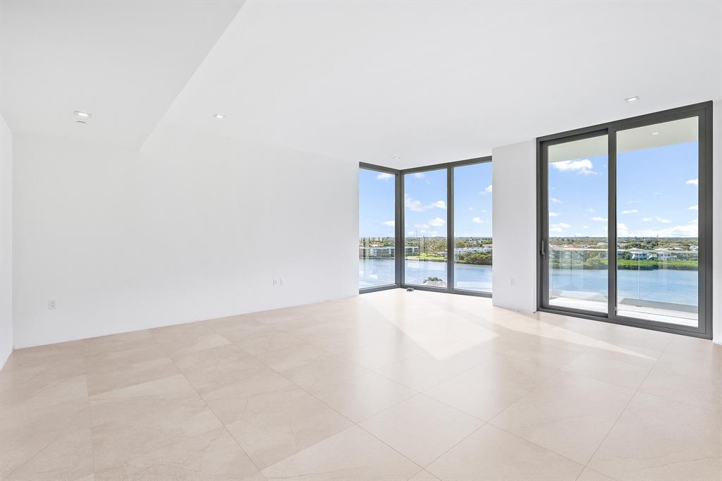 SeaGlass Condominium - Residential