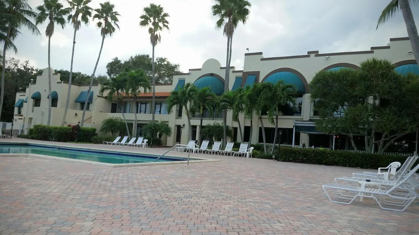 Pine Island Ridge - Residential