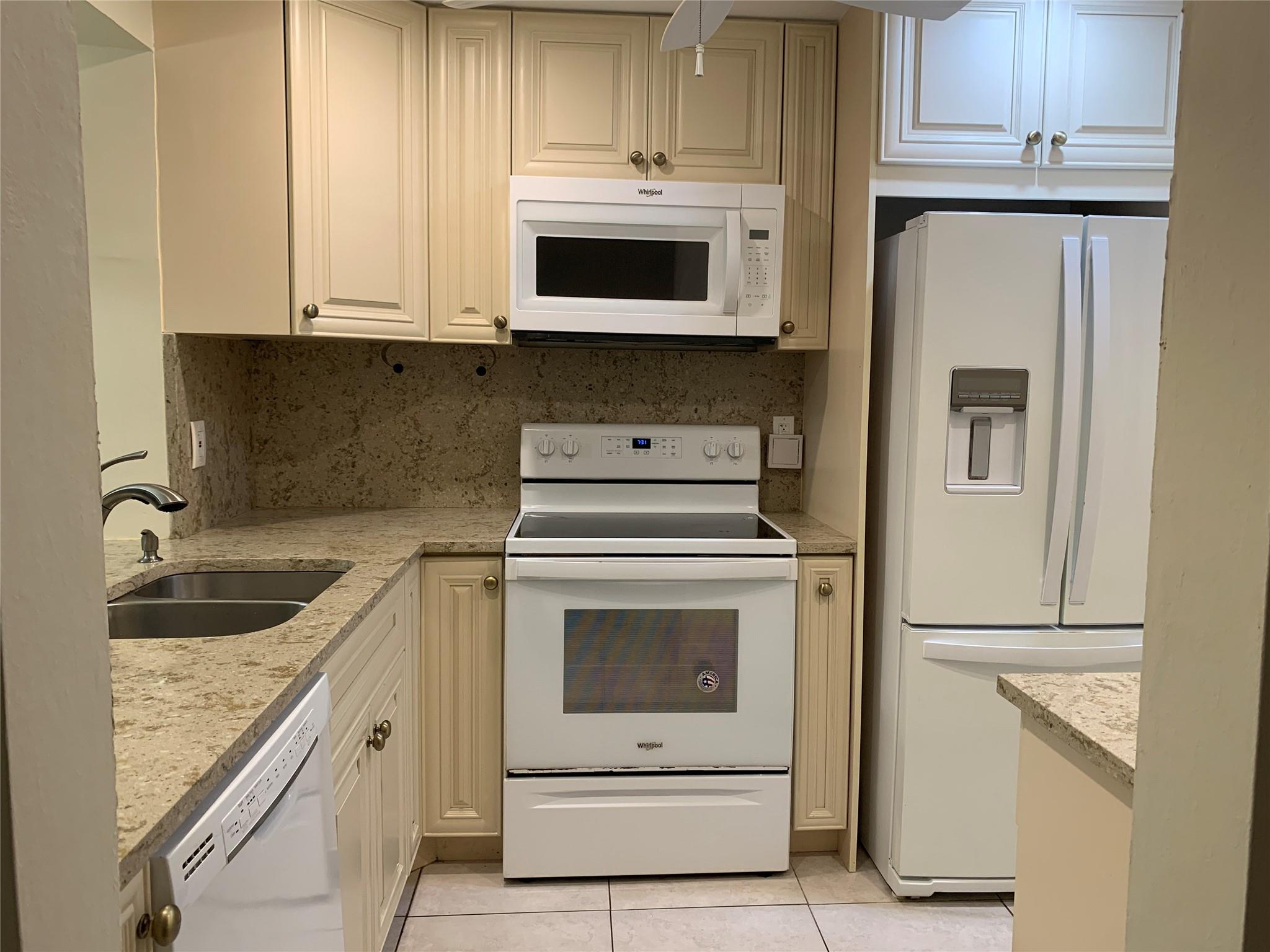 Pine Island Ridge - Residential