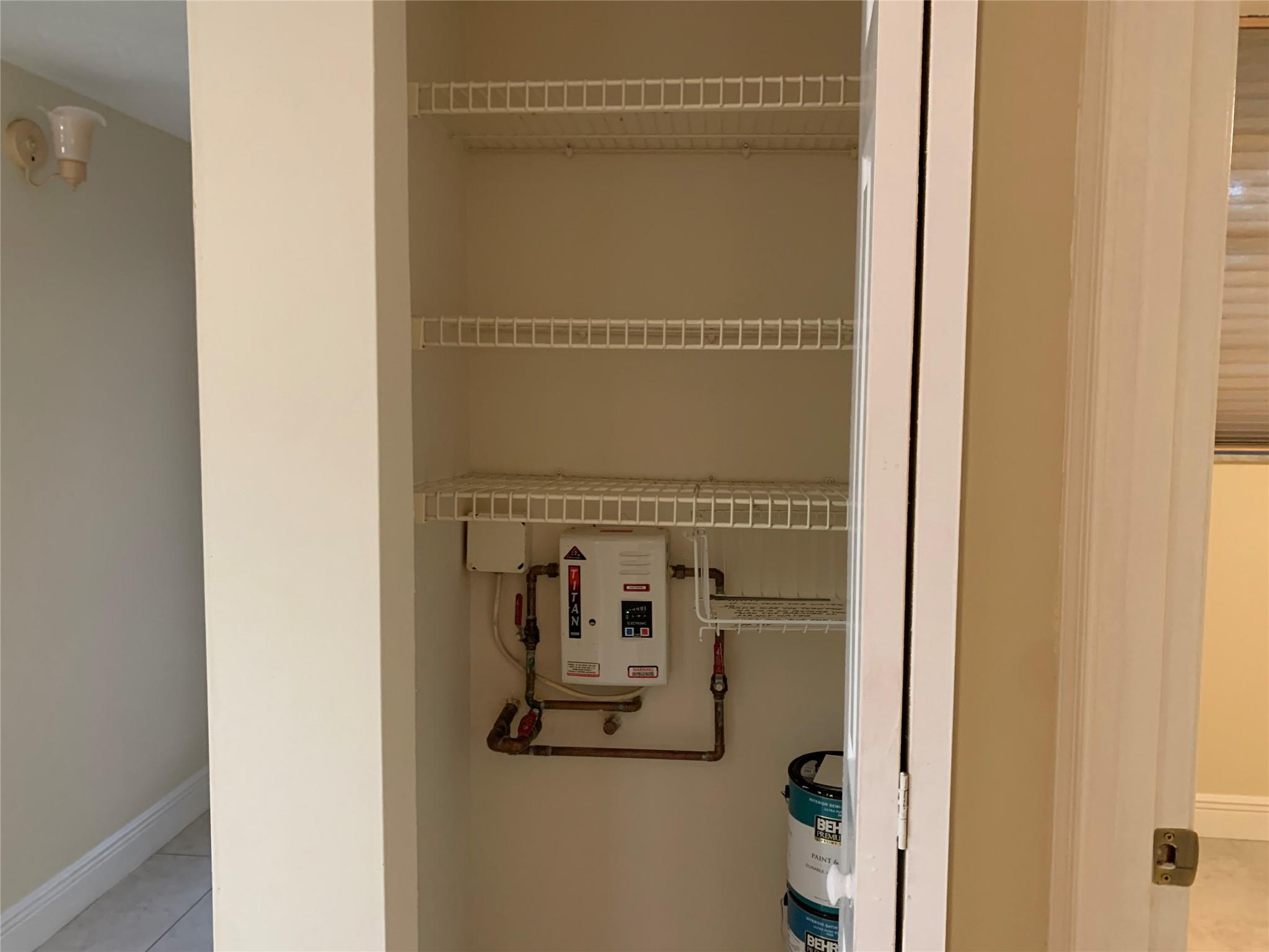 Pine Island Ridge - Residential