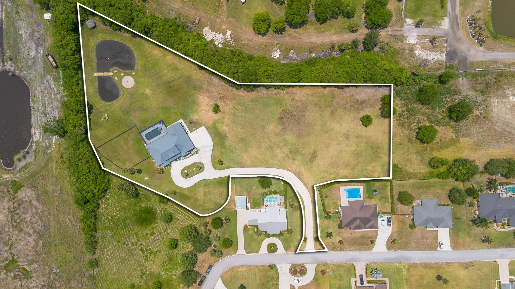 2437 SW 33rd Cir