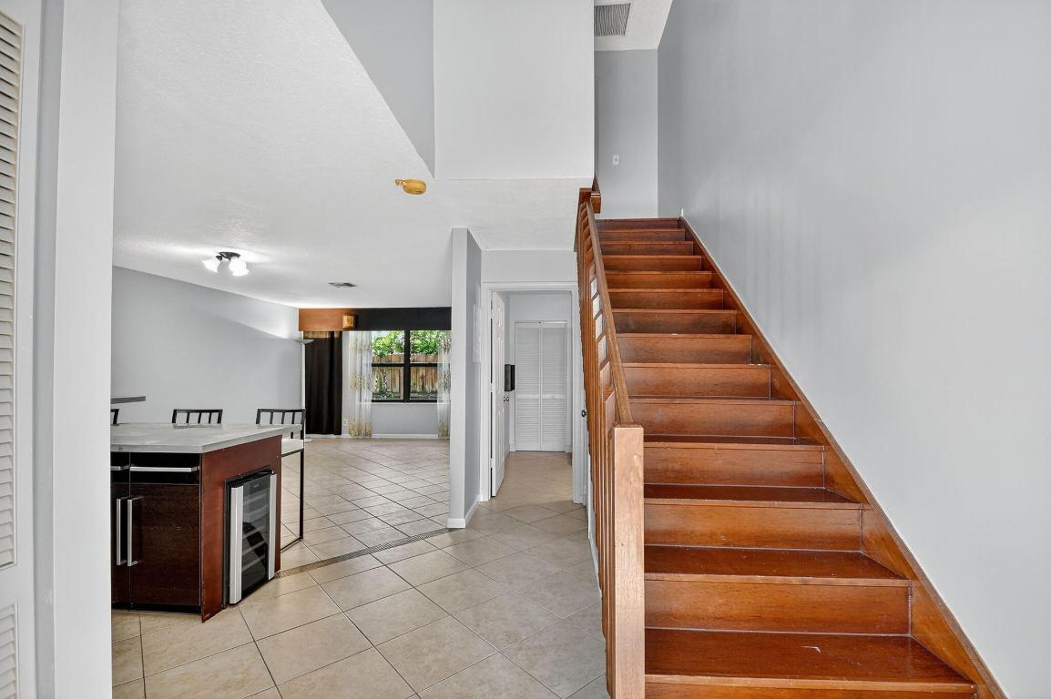 MANGO VILLAS TOWNHOUSE - Residential