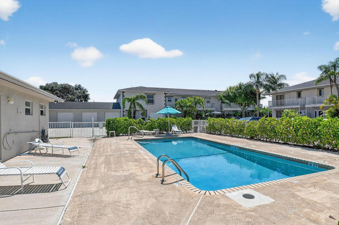 MANGO VILLAS TOWNHOUSE - Residential