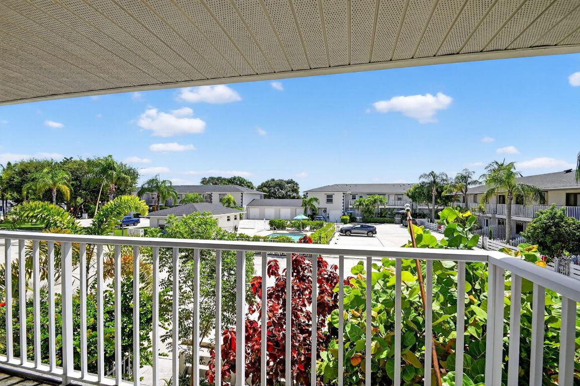 MANGO VILLAS TOWNHOUSE - Residential