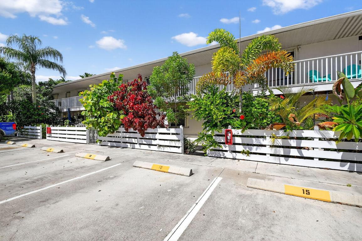 MANGO VILLAS TOWNHOUSE - Residential