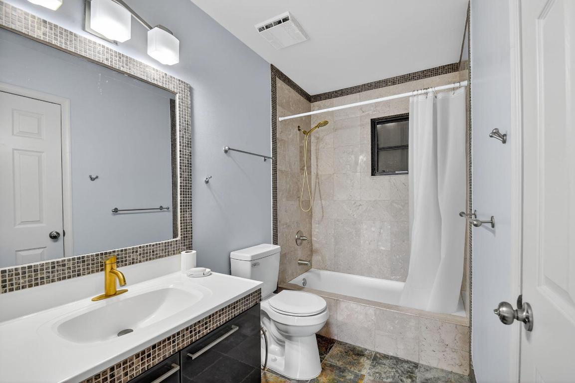 MANGO VILLAS TOWNHOUSE - Residential