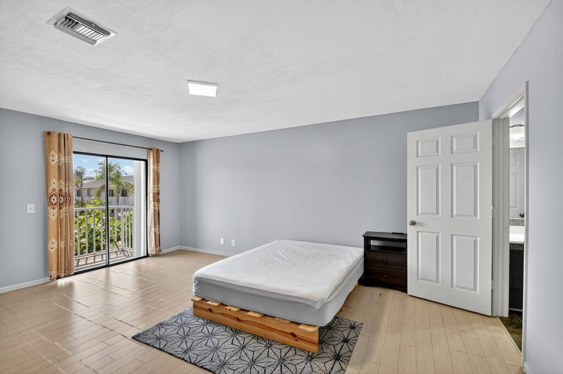 MANGO VILLAS TOWNHOUSE - Residential