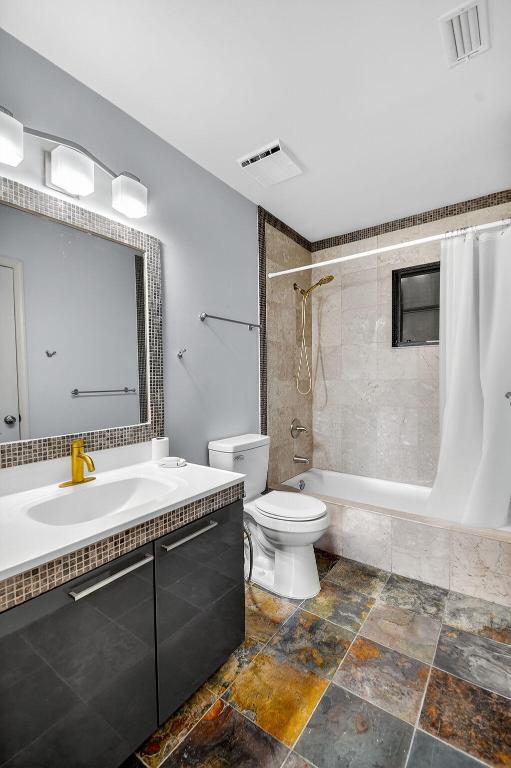 MANGO VILLAS TOWNHOUSE - Residential