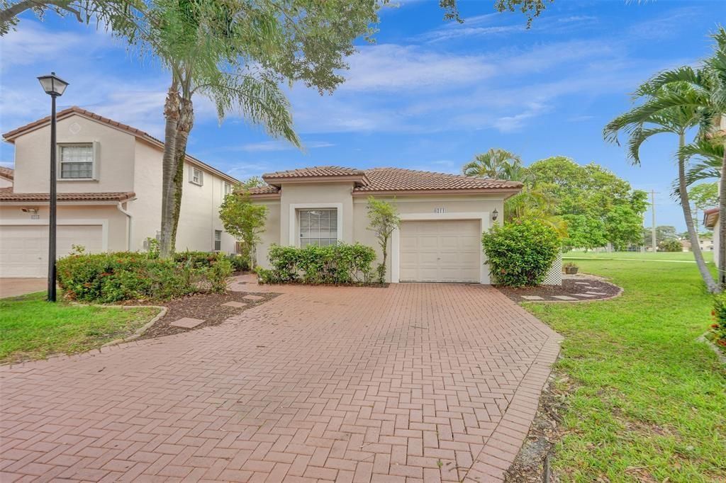 Photo of 6211 NW 38th Drive, Coral Springs, FL 33067 (MLS # F10490531)