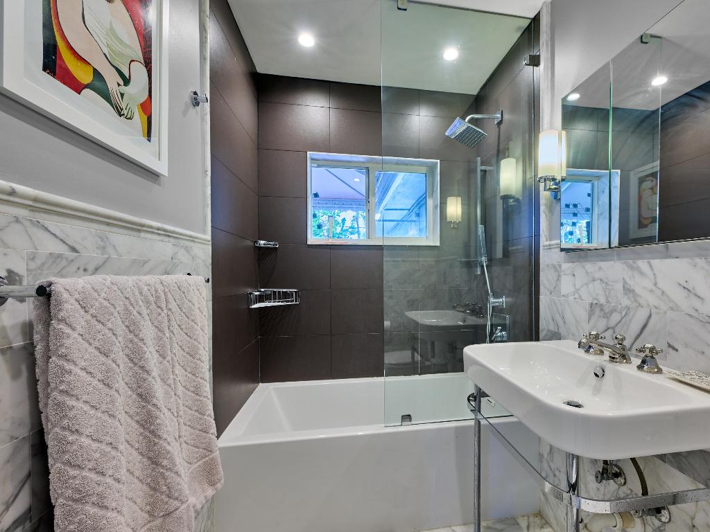 BEULAH HEIGHTS - Residential Lease