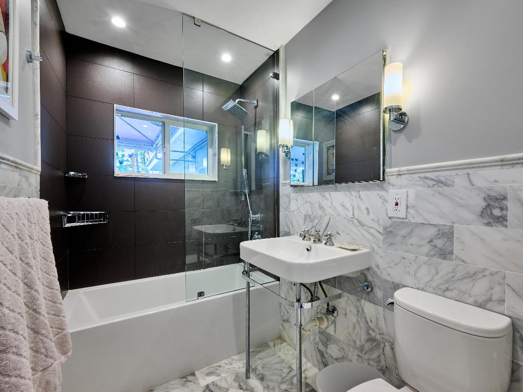 BEULAH HEIGHTS - Residential Lease