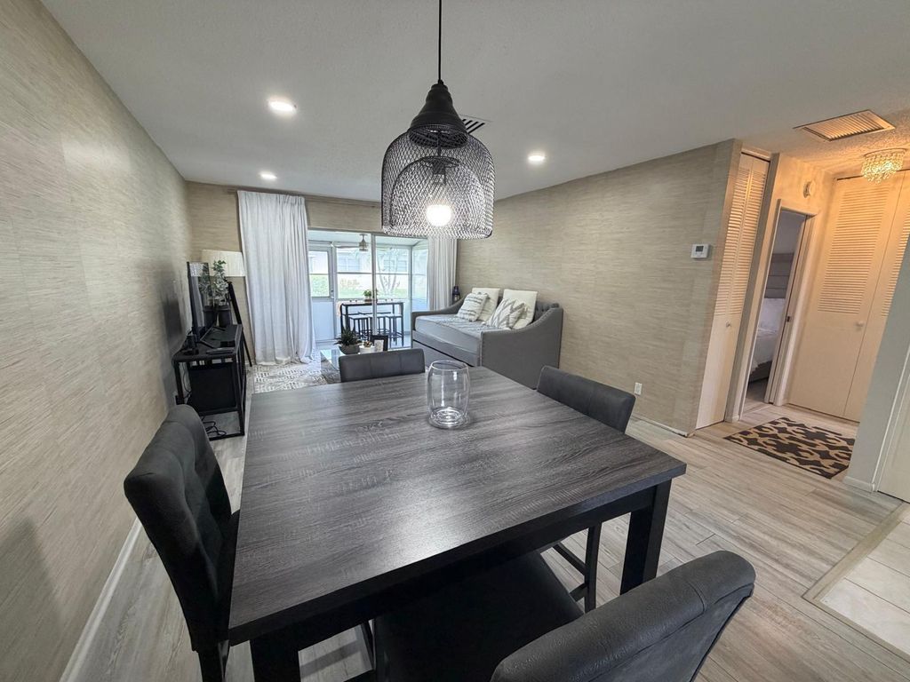 Photo of 2572 E Emory Dr #D, West Palm Beach, FL 33415 (MLS # B26003764)