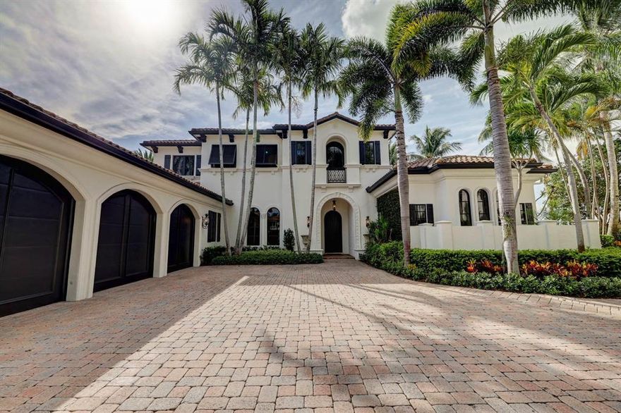 Unique and spectacular point lot in Harbour Isles; a private gated community! 260 ft of frontage offers the opportunity to dock up to a 100ft vessel. There is protected dockage for your yacht yet you still enjoy beautiful Intracoastal and North Palm Beach Country Club golf course views.  The outdoor entertainment area accommodates all your friends offering multiple seating options with outdoor kitchen and bar . . . great for the seasonal boat parade! The coup de grace is a 3-car garage. Only minutes to Palm Beach Airport, gourmet markets, restaurants and all the amenities that make this part of Florida the place for a high quality, yet casual lifestyle.