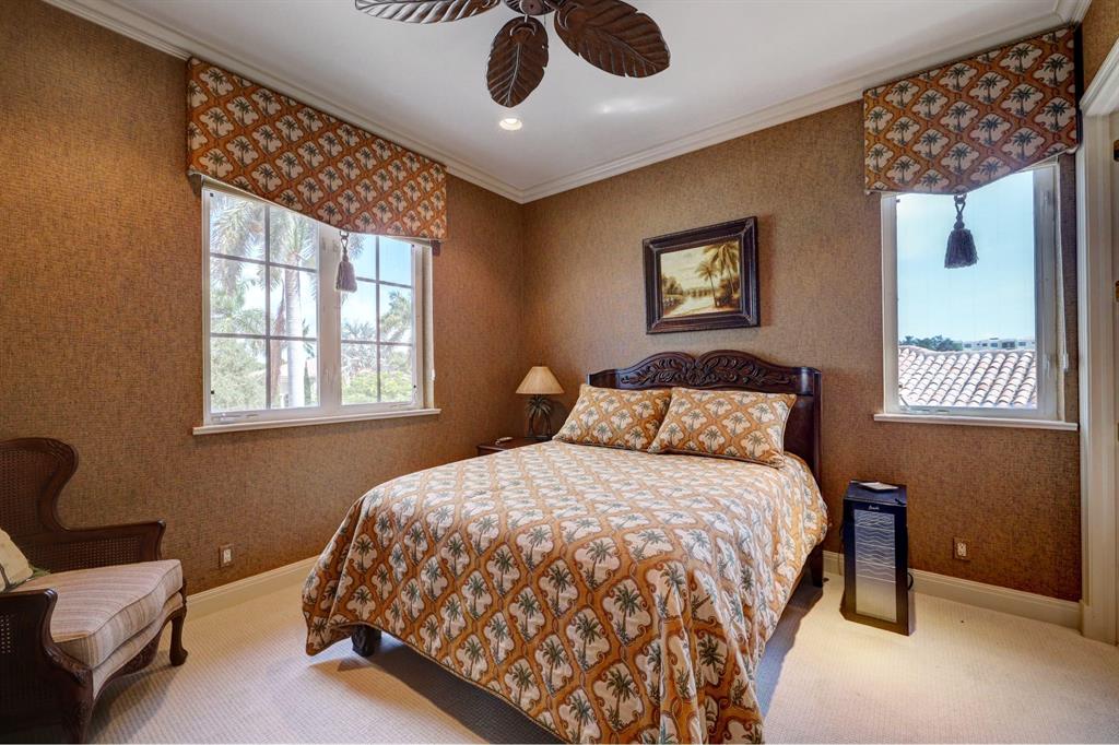 HARBOUR ISLES - Residential