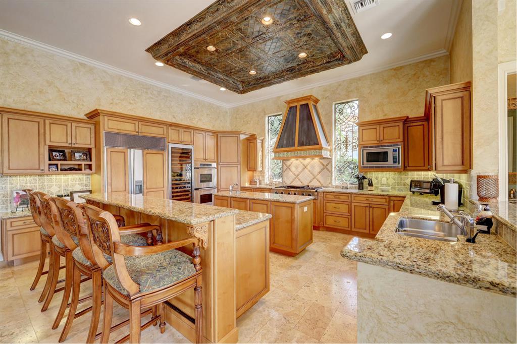 HARBOUR ISLES - Residential