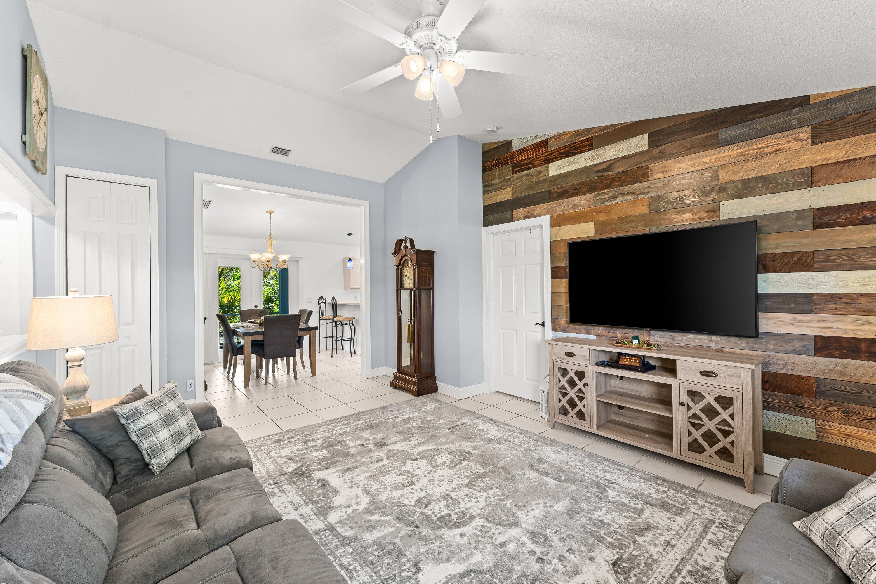 The Acreage - Residential