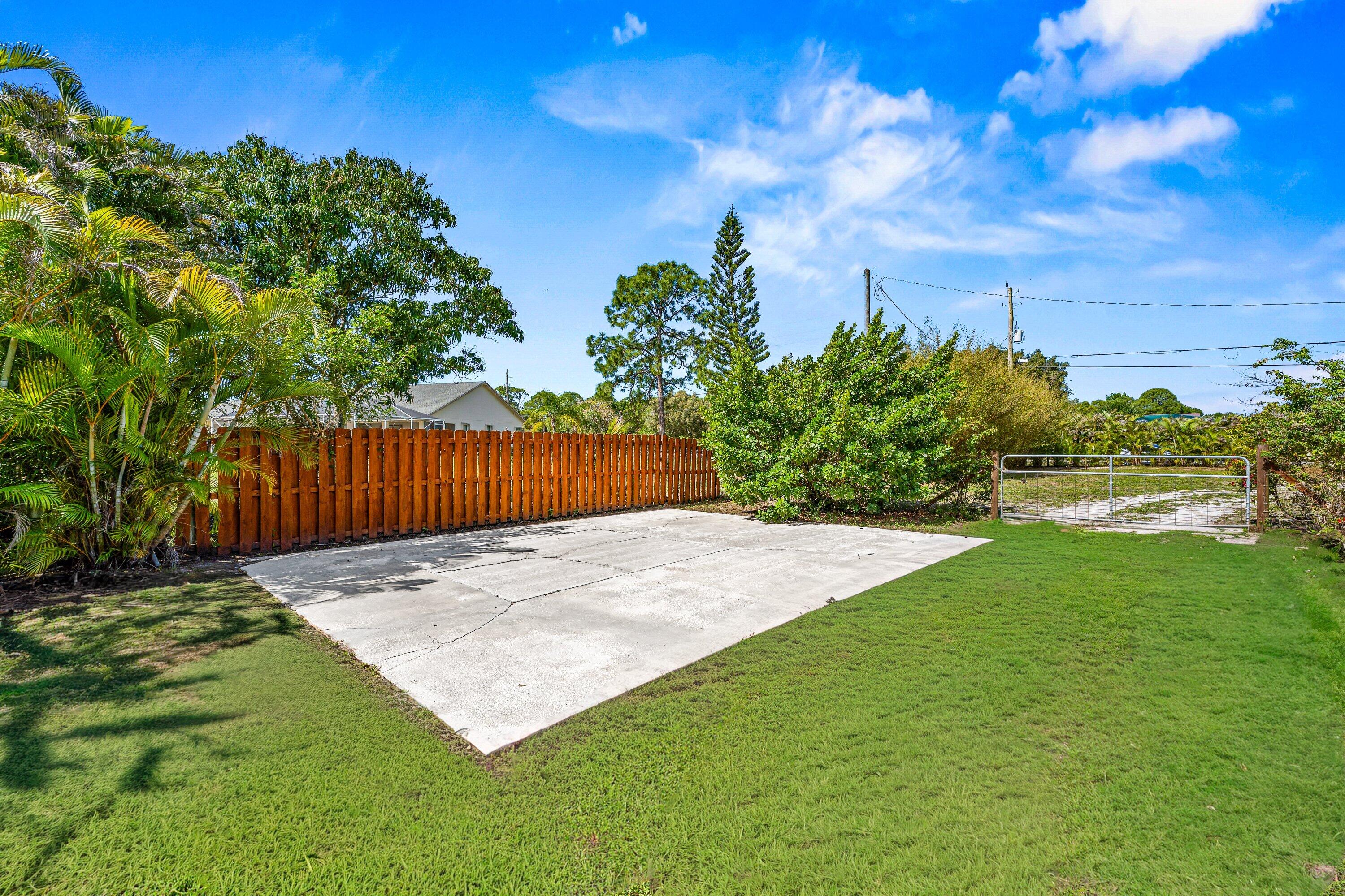 The Acreage - Residential