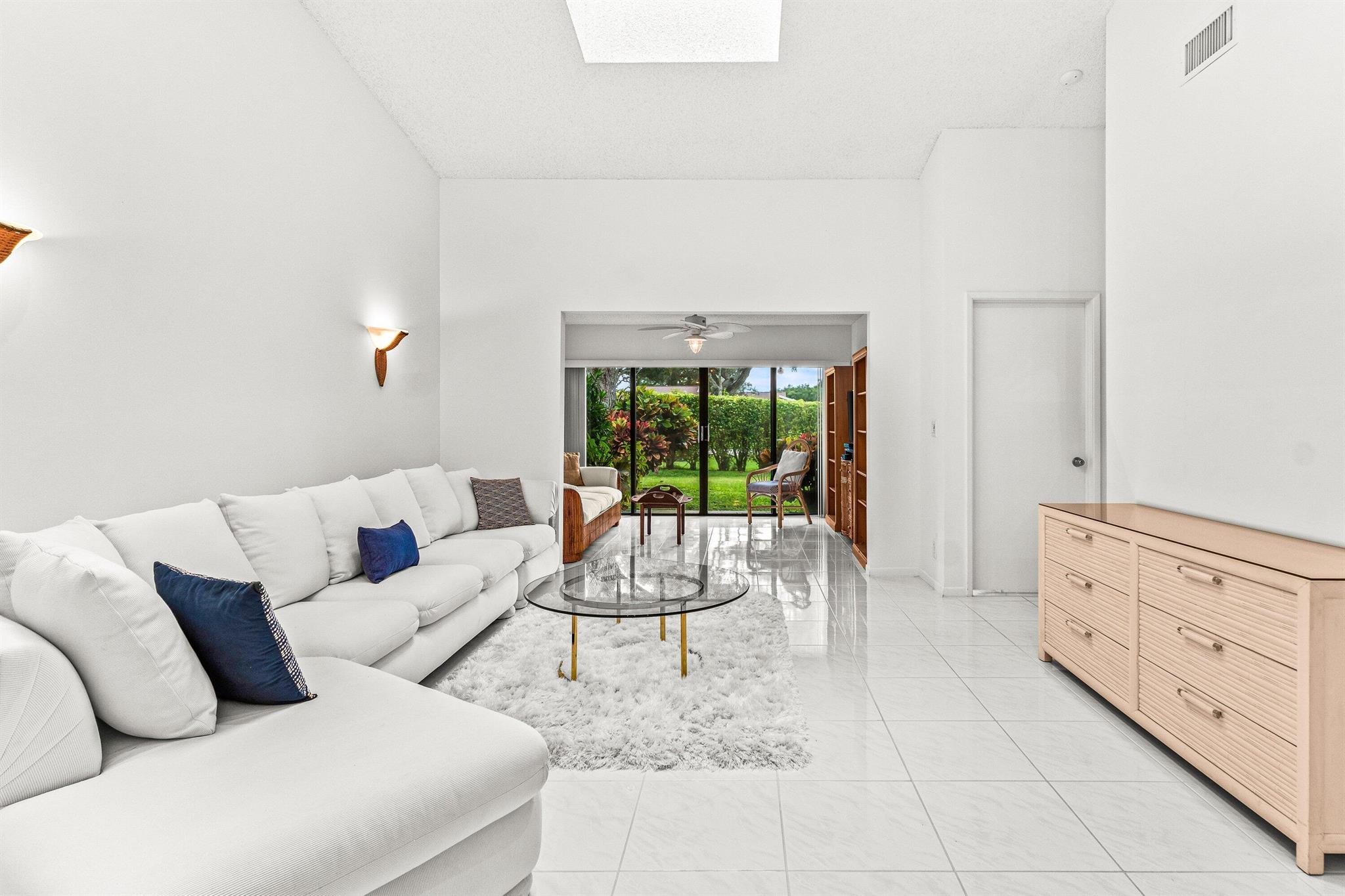 PARKSHORE - Residential