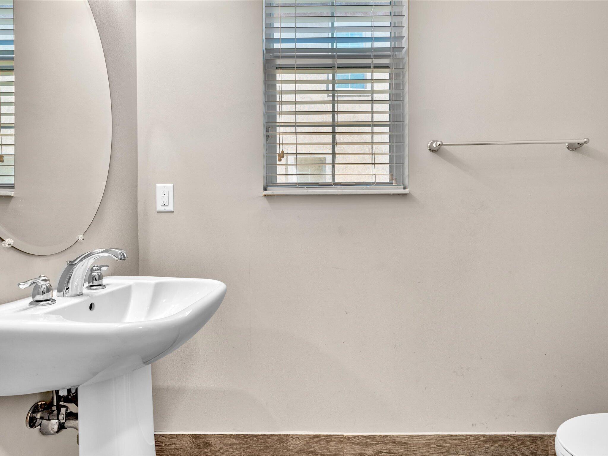 COLONY RESERVE AT LAKE WORTH - Residential