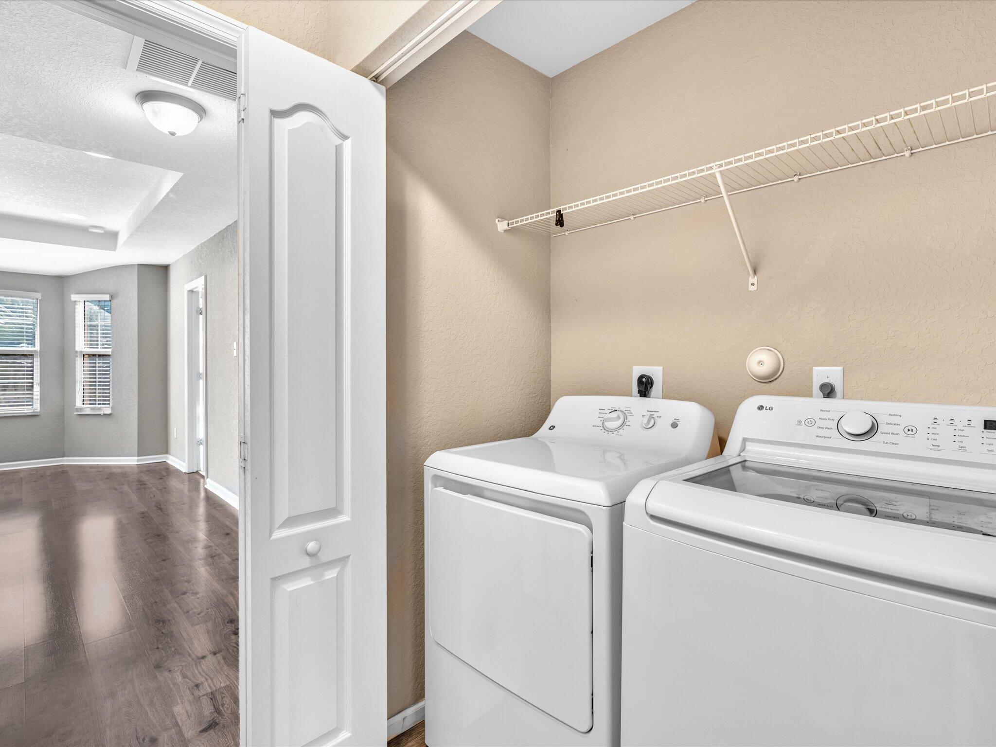 COLONY RESERVE AT LAKE WORTH - Residential