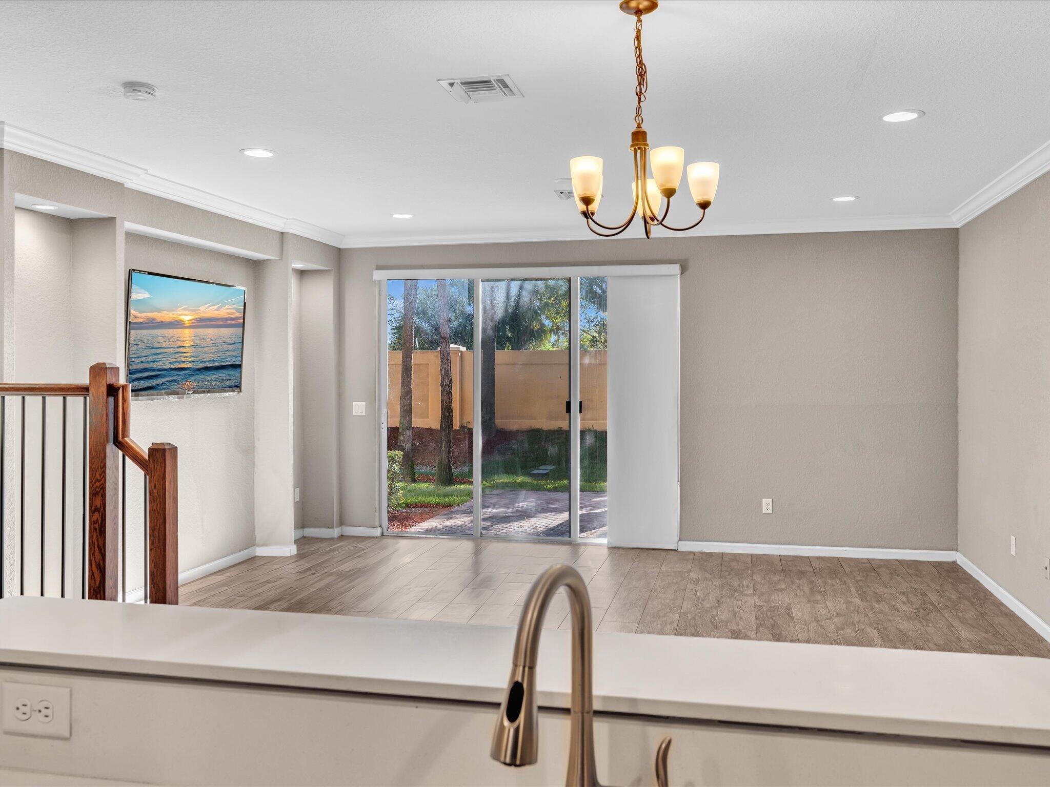 COLONY RESERVE AT LAKE WORTH - Residential